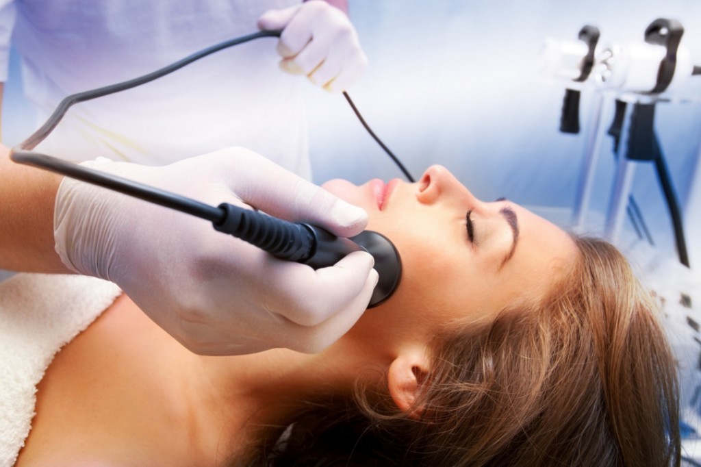 doctor performing a laser peel